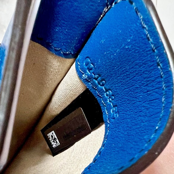 Chloe Walden Colorblock Card Holder - Picture 4 of 10